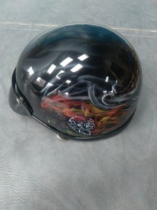 Harley-Davidson ? Black Skull Half Helmet Size Xl? (Signed) (FREE SHIPPING)