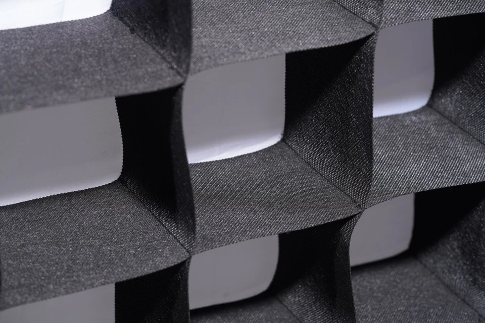 4x4 4x4ft 1.2x1.2m 50° Soft Egg Crate Fully Sewn with Carrying Case - Image 3 of 4