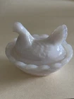 Vintage Mosser Hen on Chicken Nest Ruffled Edge Salt Cellar White Milk Glass ?