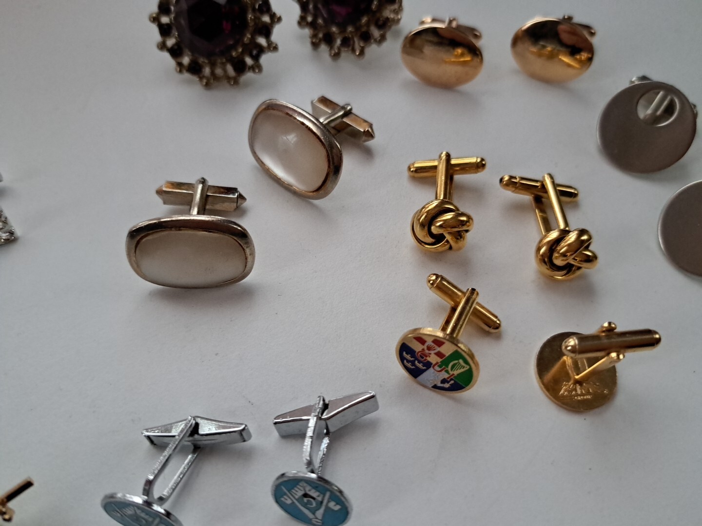 MIXED JOB LOT MEN'S VINTAGE MODERN CUFFLINKS TIE PINS eBay