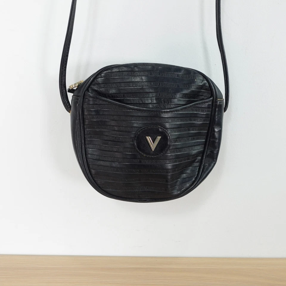 Cartera de Colección Valentino Cuero Negra Bandolera Pequeña V Logo Eslinga MARIO VALENTINO Foto 3 de 4