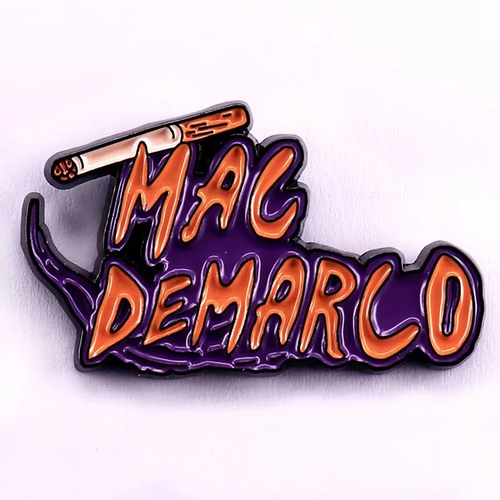 STUNNING AND RARE CANADIAN SINGER "MAC DEMARCO" LAPEL PIN... - Afbeelding 1 van 1