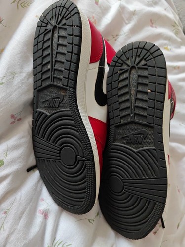 Jordan 1 Mid Chicago Black Toe 2020 Größe 6 - Versandkostenfrei UK - Bild 4 von 9