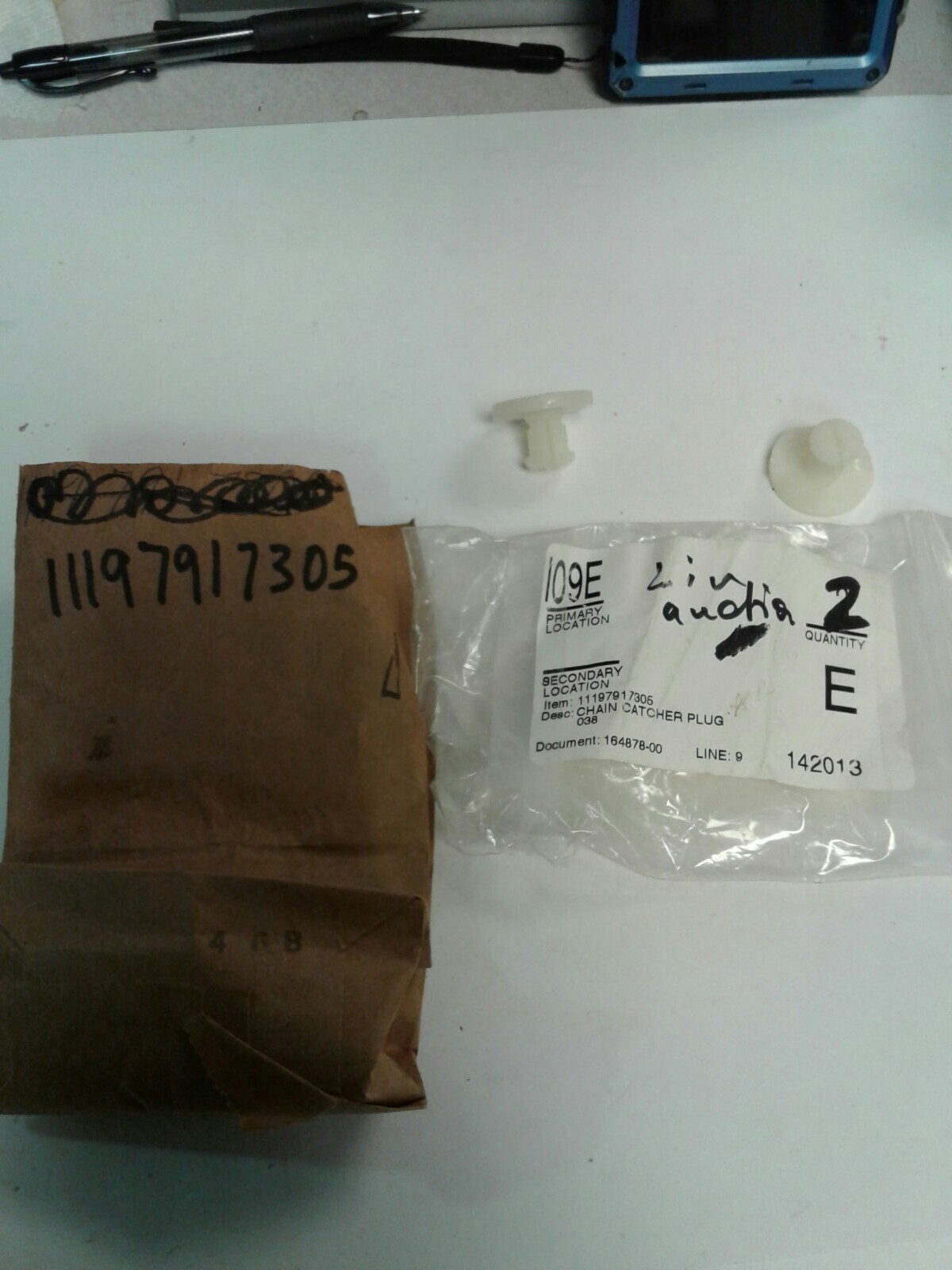 QTY=2: OEM STIHL BUFFLER SHOCK PLUG FITS 11197917305 | eBay
