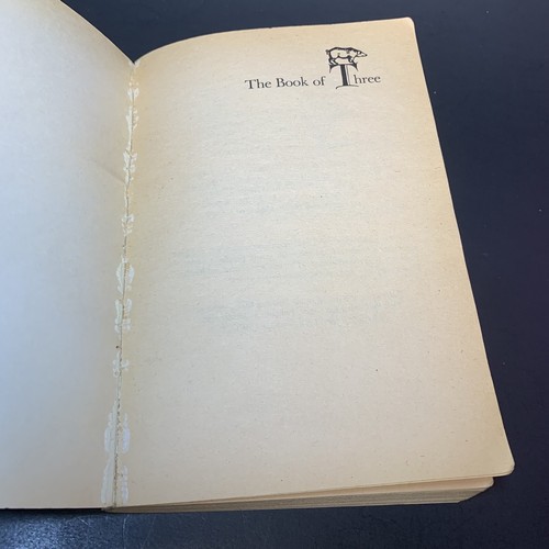 The Book Of Three 1969 The Chronicles of Prydain Lloyd Alexander VTG Paperback - Picture 6 of 12