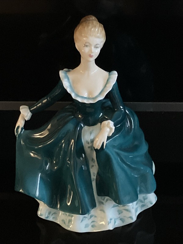 Royal Doulton HN 2461 Figurine Vintage Janine 1971 Retired Figurine 1995