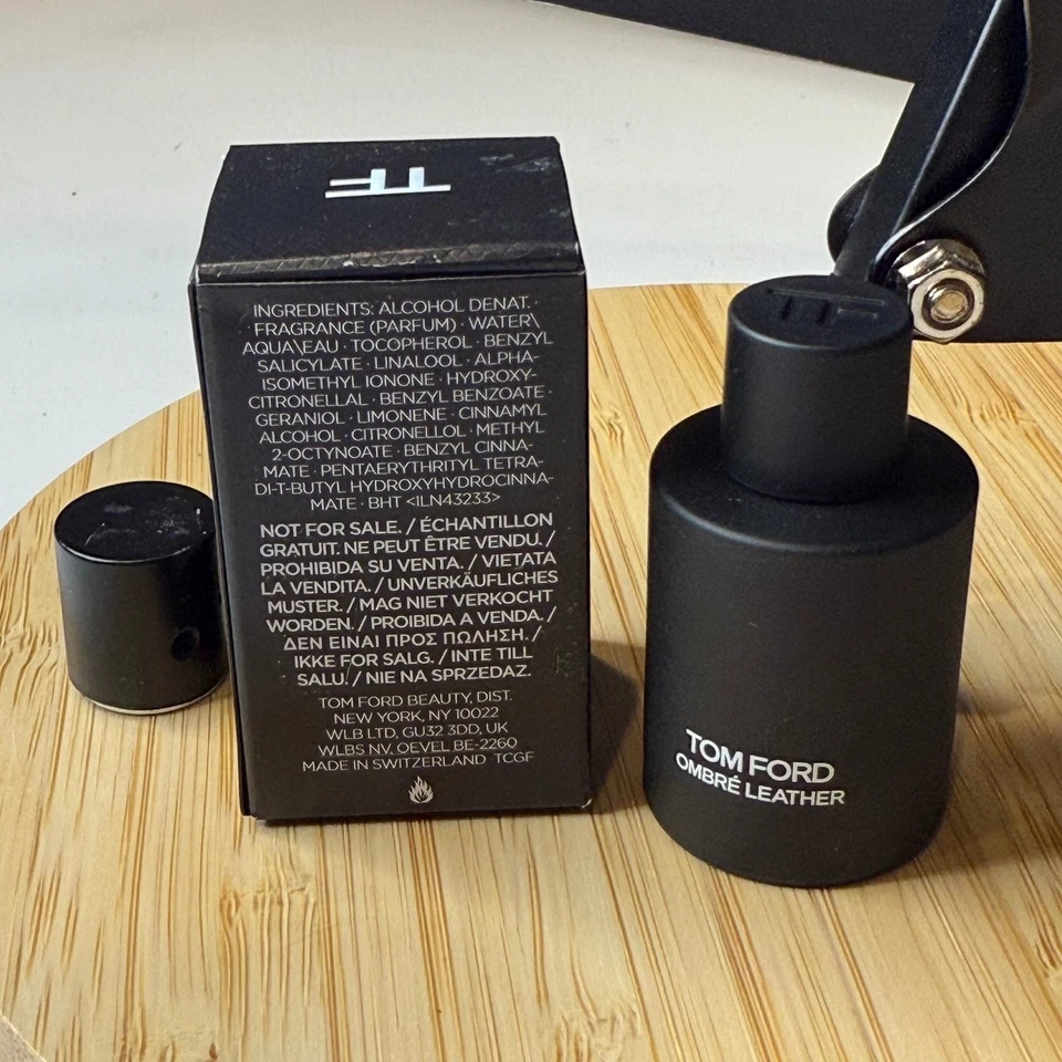 Tom Ford • Cuero Ombre • Eau de Parfum • 4 ml • Mini botella Splash • Nuevo en caja Foto 2 de 3