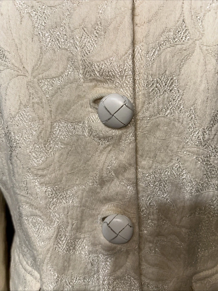 Chaqueta Blazer Edun Mujer Talla S XS Plateada Brillo Bordado Fabulosos Botones Foto 3 de 4