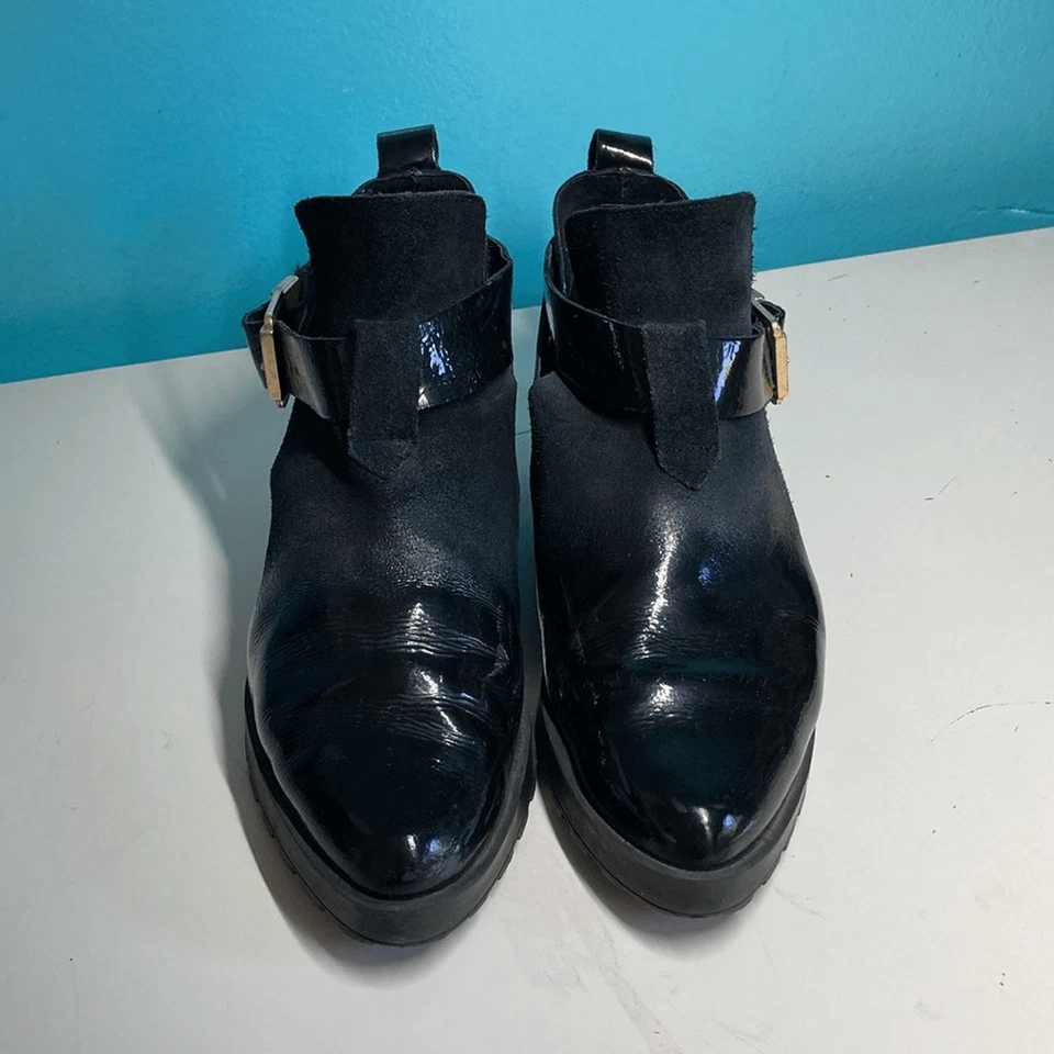 Botines de cuero negro Miista para mujer 39 talla EE. UU. 8,5 hebilla lateral 1" tacón bloque Foto 2 de 4