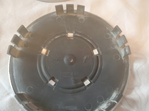 Set of 4 plastic hubcap centers chevrolet 9592876 GM 2002 impala lumina malibu - Picture 9 of 11