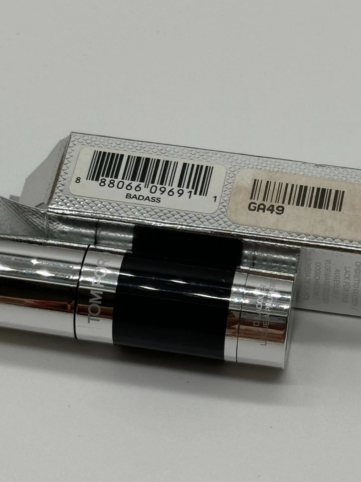 Tom Ford Extreme Tapa Laca BADASS - Talla 0,24 OZ / 7ml- Nuevo en caja Foto 3 de 4