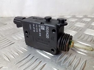 OPEL ZAFIRA A F75 Zentralverriegelungsmotor 1101215 90589918 2.00 25140385