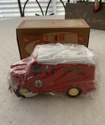 Vtg ERTL Collectibles 1950 Divco Delivery Truck RED Freeman s Dairy Die Cast NIB