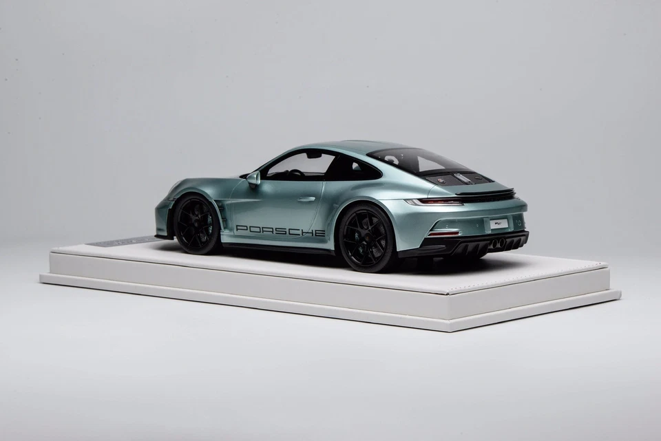 IVY Merit 1/18 Porsche 911 (992) S/T ST resina verde 20 piezas sin Minichamps sin Norev Foto 4 de 4