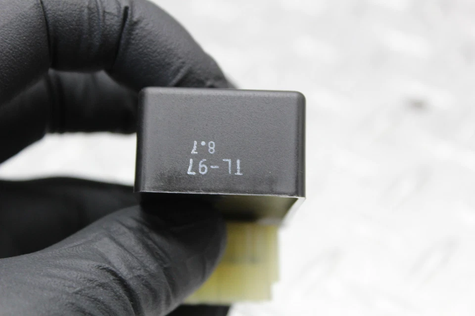 1999 HONDA SHADOW AERO 1100 VT1100C3 TEMPERATURE INDICATOR UNIT 38710-MZ5-003 — 第 3/4 张图片