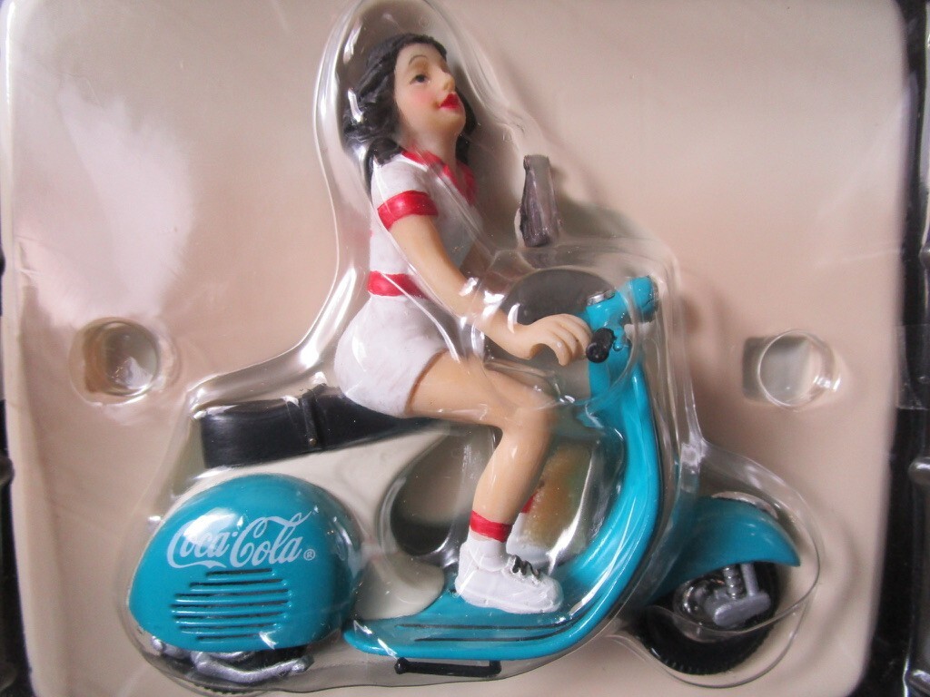 Coca Cola Scooter Die Cast Limited Edition - In Original Box
