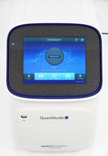 Applied Biosystems QuantStudio 5 Real-Time PCR System 96 pozzetti blocco 0,2 ml *NOS* - Foto 6 di 17