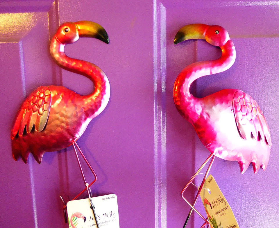 2 FIGURA DE ESTACA DE METAL DE HOJALATA DE FLAMENCO DECORACIÓN DE ARTE DE PATIO ROSA CALIENTE  Foto 2 de 4