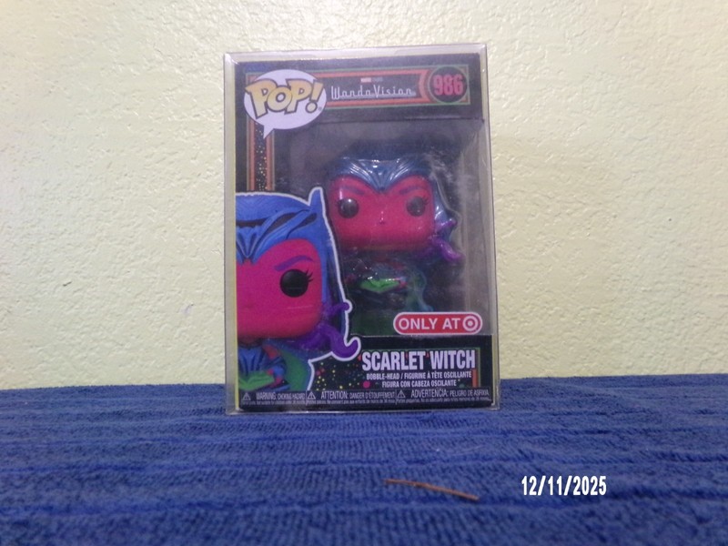 Scarlet Witch Blacklight Funko pop Vinyl Figure Marvel Exclusive 986 Collector’s
