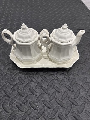 Red Cliff Heirloom Sugar Bowl with Lid Covered Creamer with Lid & Tray