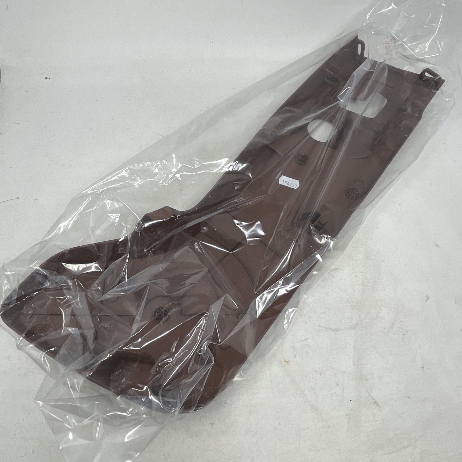Maserati Genuine Parts Front LH Seat Lateral Cover 673000282 (UX)