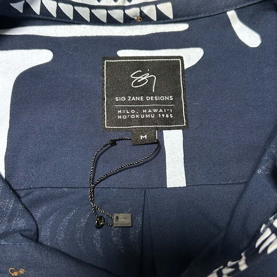 Sig Zane KŪ’E Hawaiian Aloha Shirt Mens M Pullover Button Collar Blue White RARE - Image 3 of 4
