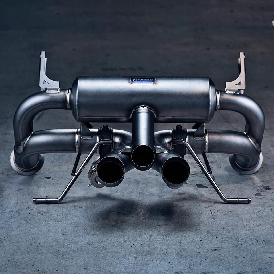 Lamborghini Aventador S LP 740-4 / LP 740-4 Roadster iPE Exhaust System Titanium