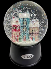 Wondershop Musical 2023 Snow Globe Christmas Holiday City - Plays Deck the Halls