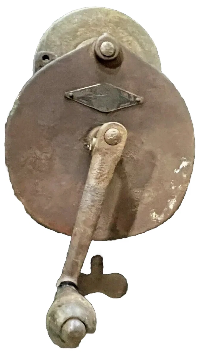 Vintage hand sale crank grinder