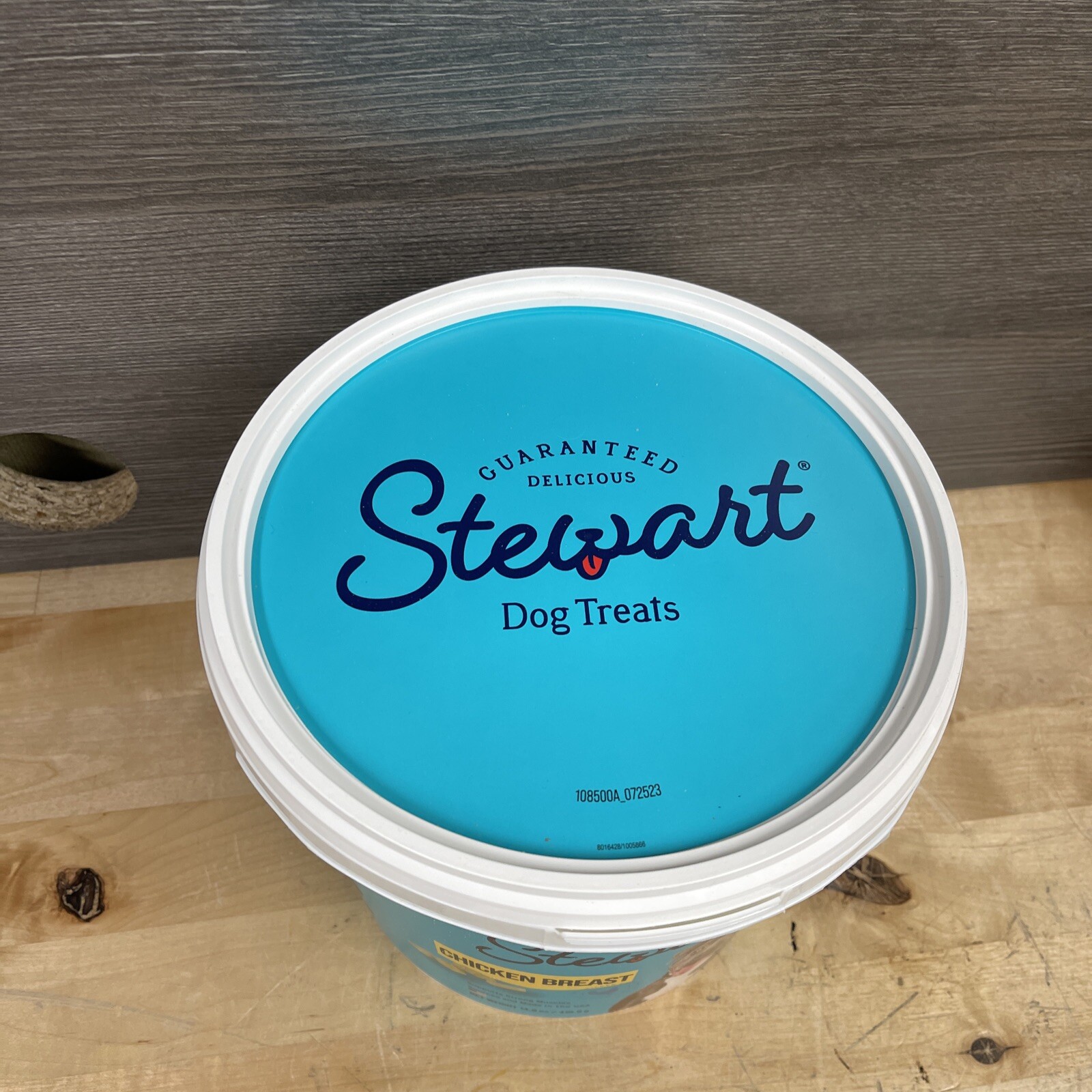 Stewart Single Ingredient Freeze Dried Dog Treats Chicken Breast 14.8oz Exp 2/26