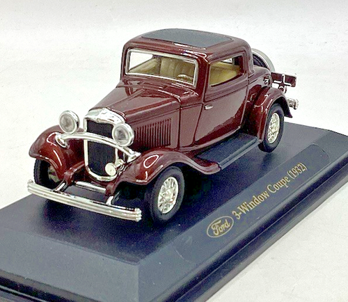 1:43 Ford 3-Window Coupe 1932. Road Signature Collector's Edition.