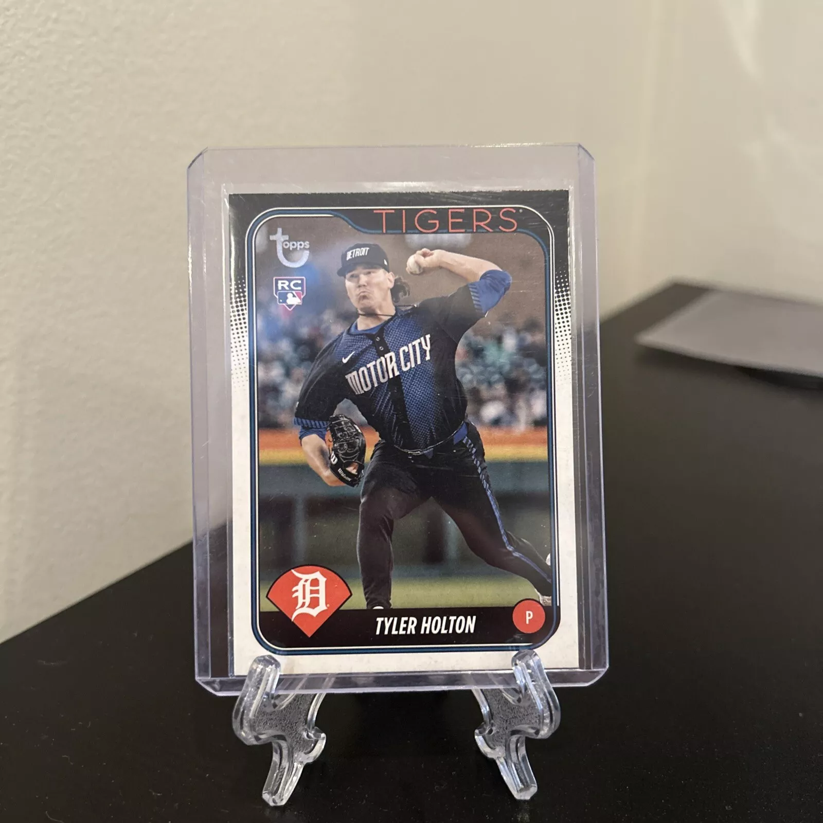 Tyler Holton trading card