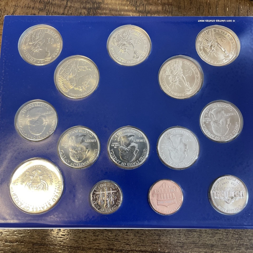 2012 U.S. Mint Uncirculated Coin Set Philadelphia United States Mint 14 Coins - Image 3 of 3