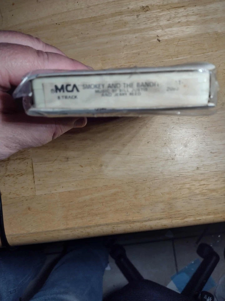 Smokey and the Bandit  Original Soundtrack 8 Track Tape  ( SEALED) AND CASSETTE  - Image 4 of 4