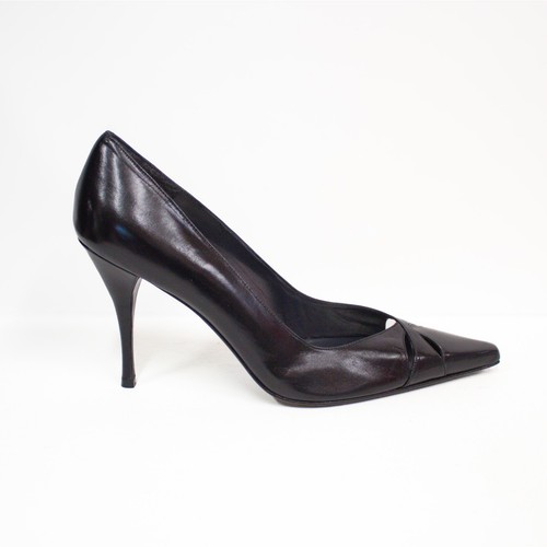 Stuart Weitzman Leather Pumps in Black