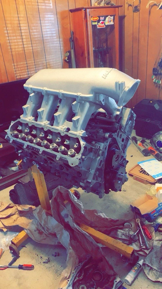 雪佛兰 LT V8 Gen V 6.2 L86 Holley Hi-Ram EFI 进气歧管 — 第 2/2 张图片