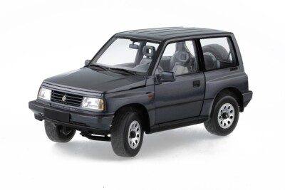 1:18 Suzuki Vitara Escudo SUV 4x4 AWD 1989 Diecast LHD