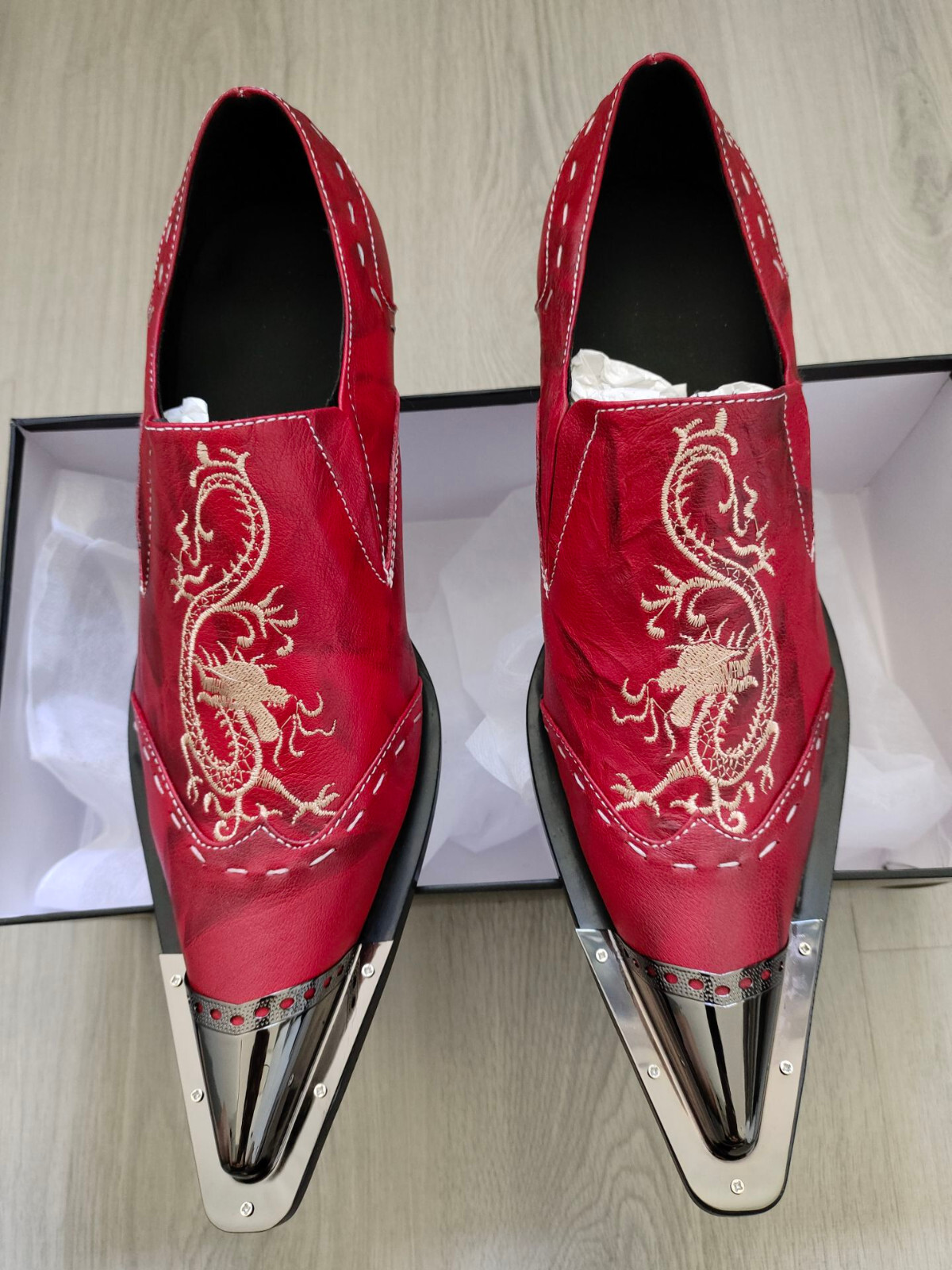 SAOLA Scarpe uomo Oxford Dragon metallo punta slip on pelle casual brogue club