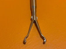 Jarit 625-144 10mm Laparoscopic Rotating Ratcheted Babcock Forceps Roto-Lok