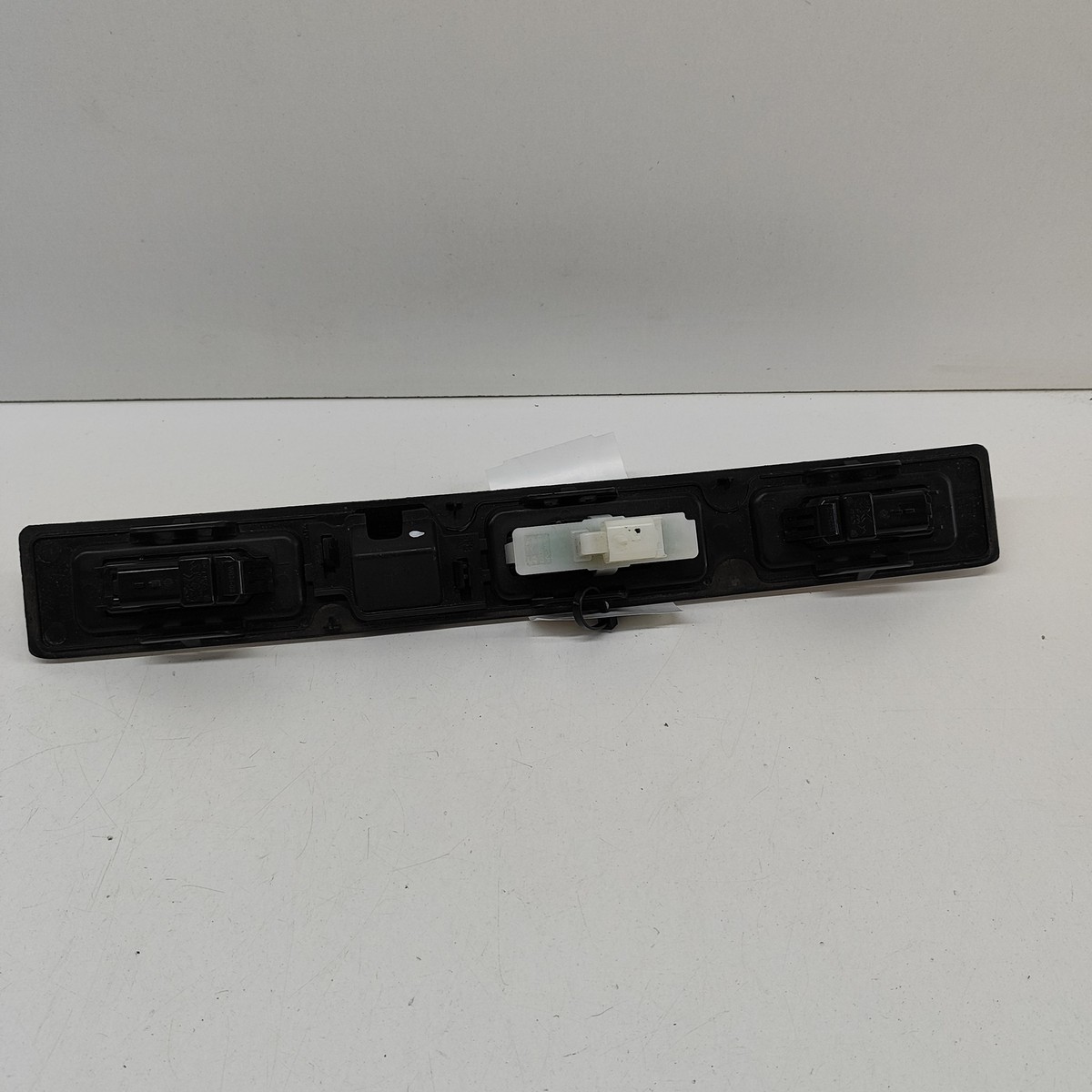 OPEL VAUXHALL MOKKA B Rear Number Lightning Holder Trim 9834715780  