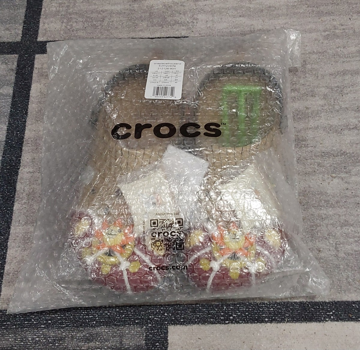 Crocs x One Piece Thousand Sunny Classic Clog M9/W11 US NEW B3