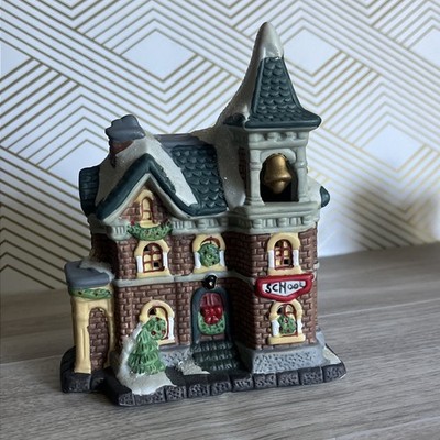 Cobblestone Corners 2001 School Christmas Village Glitter Snow Caps Holiday