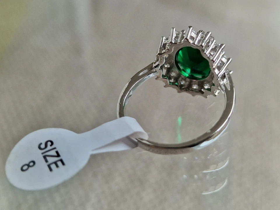 Anello con Smeraldo e Brillantini SINTETICI in argento 925 ANALLERGICO - Immagine 3 di 4