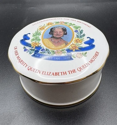 VTG Queen Elizabeth 90th Birthday Commemorative Porcelain Trinket Box, Wade - Image 1 of 4