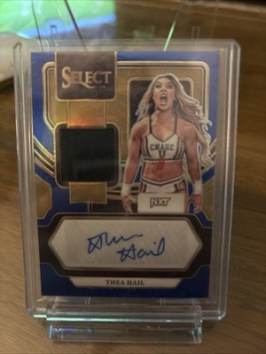 2024 Panini Select WWE Thea Hail Auto Memorabilia Blue Prizm /35 AM-THL