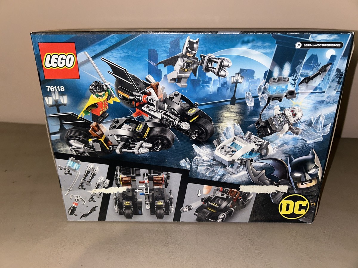 LEGO DC Super Heroes 76118 Mr. Freeze Batcycle Battle Batman Robin LEGO DC Super Heroes 76118 Mr. Freeze Batcycle Battle Batman Robin