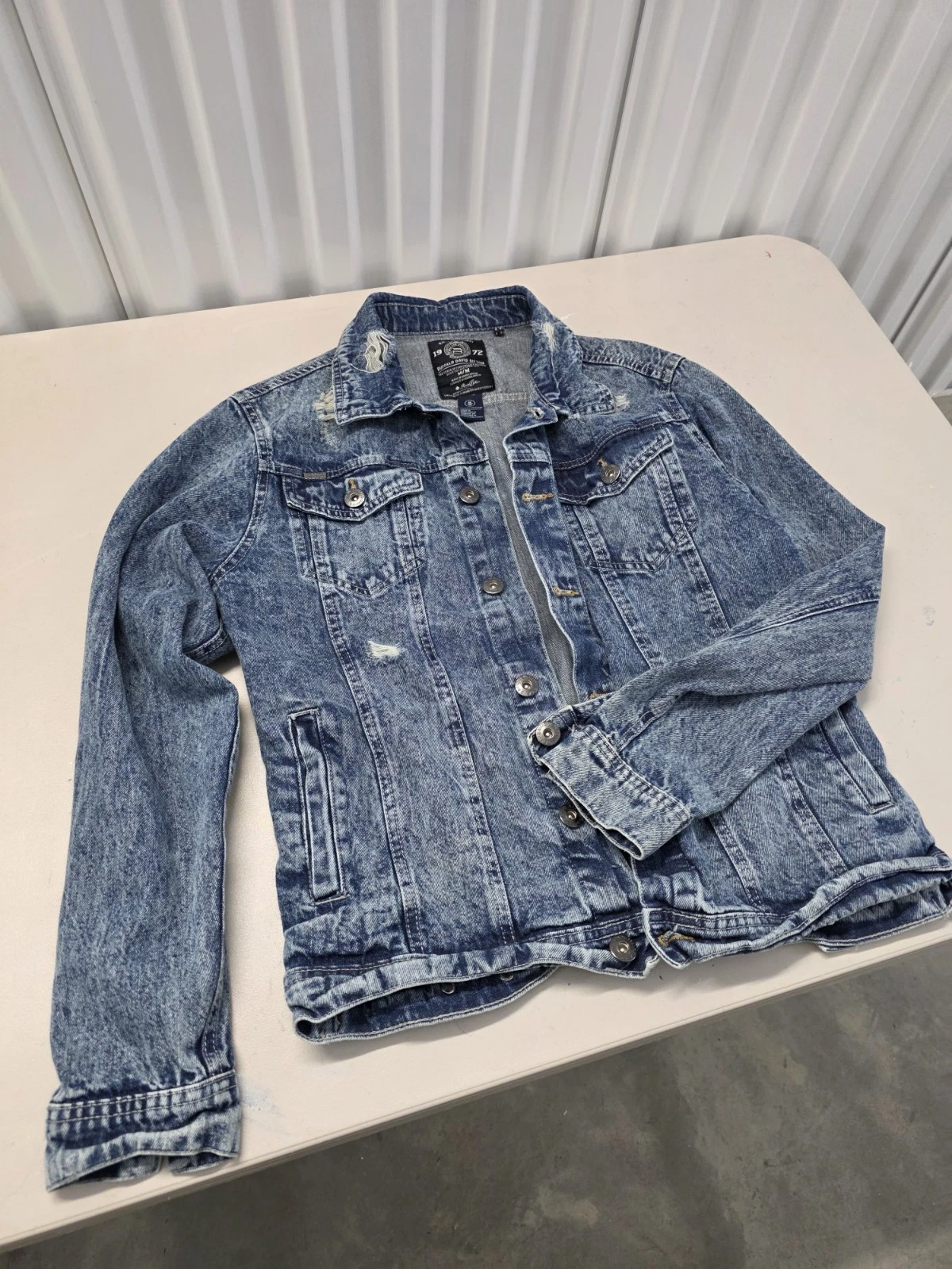 Buffalo David Bitton Distressed Denim Jeans Jacket Men's Size Medium