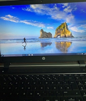  HP Pavilion - 15 Zoll + 12 GB Ram 1 TB HD und AMD-A10-7300 Radeon R 6 Proz.