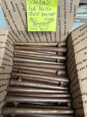 1 LOT OF +/- 40 DAMAGED/ BROKEN BRITISH ENFIELD N. 4 SCABBARDS. SOLD ''AS IS''.