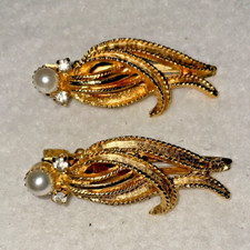 Pair of Gold Hair Clips with Faux Pearl and Rhinestones
